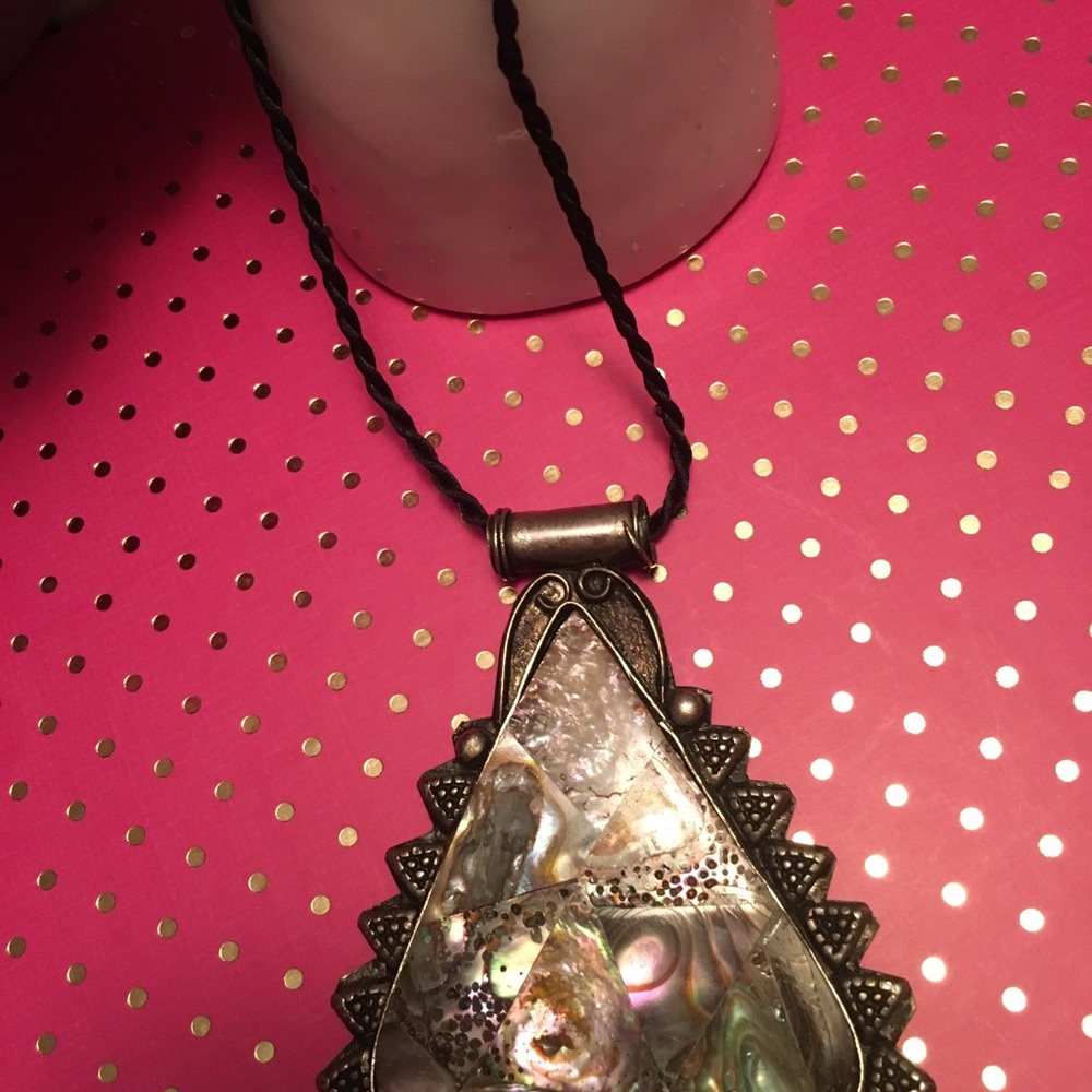 Necklace - Picture 2 of 3